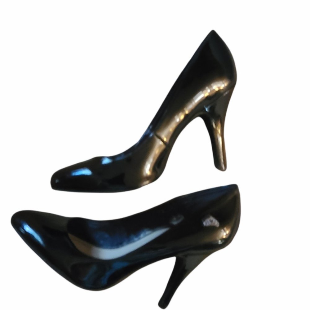 Fergalicious by Fergie Patent Leather Heels BUNDLE&SAVE 30% - Picture 7 of 7